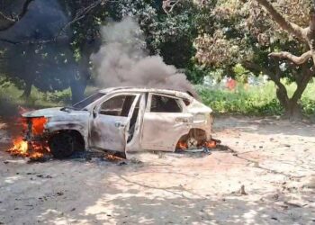 3 लाख के लेनदेन, कार में बंद युवक और जिंदा जलाने की कोशिश… धू-धू कर जल उठी गाड़ी