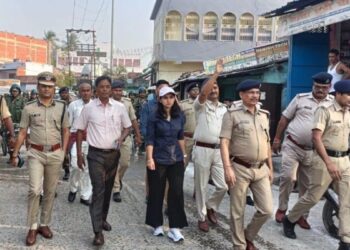 मोहर्रम से पहले दरभंगा में हाई अलर्ट, DM-SP ने किया फ्लैग मार्च, 515 से ज्यादा जगहों पर सुरक्षा व्यवस्था सख्त