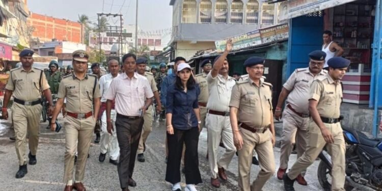मोहर्रम से पहले दरभंगा में हाई अलर्ट, DM-SP ने किया फ्लैग मार्च, 515 से ज्यादा जगहों पर सुरक्षा व्यवस्था सख्त