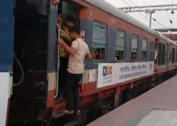 बिहार: पुलिस भर्ती परीक्षा देने वालों के लिए गुडन्यूज! आज चलेंगी ये 8 एग्जाम स्पेशल ट्रेनें, देखें रूट