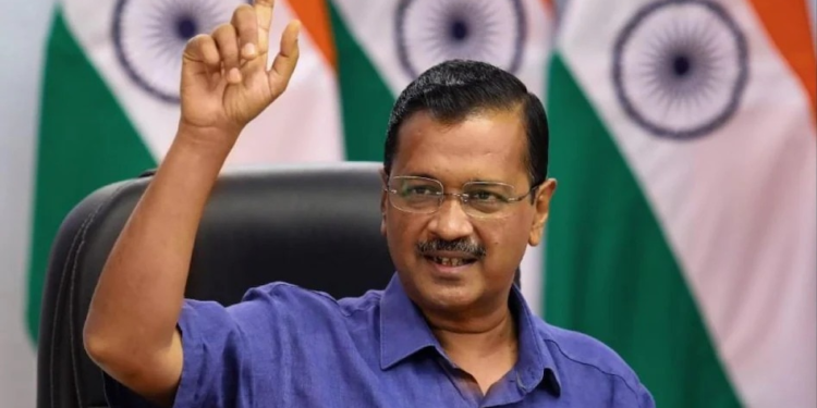 अयोध्या में बोले केजरीवाल, चंदा चोरी में FIR दिखावा, बड़े लोगों को बचाने की कोशिश