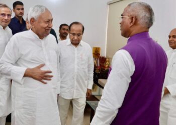 क्या फिर साथ आएंगे नीतीश और आरसीपी? मुलाकात से तेज हुईं अटकलें
