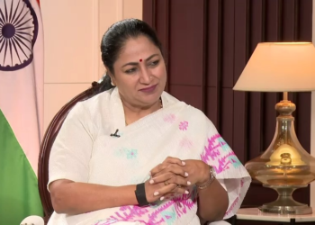 बढ़ेंगे चार्जिंग स्टेशन, खरीदारों को तगड़ी छूट और… नई EV पॉलिसी के लिए कितनी तैयार है दिल्ली