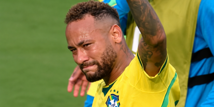 Neymar Retirement: वर्ल्ड कप से बाहर होते ही नेमार ने इंटरनेशनल फुटबॉल को कहा अलविदा, 16 साल के शानदार करियर का हुआ अंत