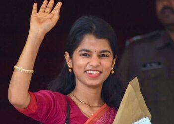 ‘खच्चर, बुड़बक हो…’, किसपर भड़कीं MLA मैथिली ठाकुर, ऑडियो वायरल