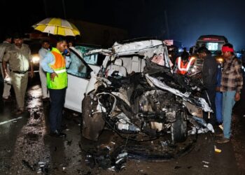 मैहर में दर्दनाक सड़क हादसा, ट्रक में घुसी कार…बर्थडे पार्टी से लौट रहे एक ही परिवार के 5 लोगों की मौत