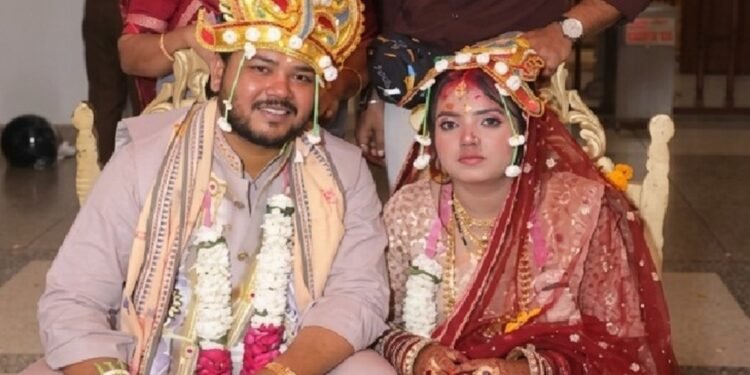 खुद दहेज जुटा रही थी, अचानक से खामोश हो गई थी आकृति दीदी…, दिल्ली दहेज कांड में बोला भाई