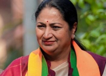रक्षा बंधन पर दिल्ली सरकार का बड़ा तोहफा! महिलाओं को हर महीने मिलेंगे ₹2500