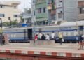 25 हजार वोल्ट के तार पर चोरों ने चला दिया कटर! 3 घंटे तक थम गईं ट्रेनें, पटना-गया रेल रूट पर मच गया हड़कंप