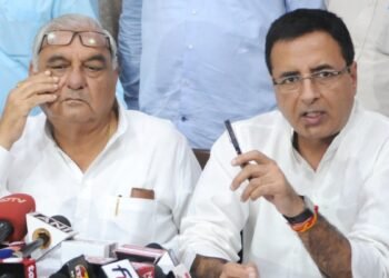 ’20 साल हो गए आपका साथ देते हुए…’, हुड्डा-सुरजेवाला के बीच मंच पर दिखी तल्खी
