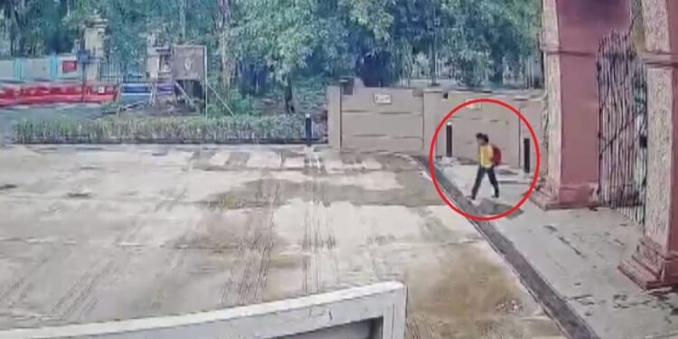 टीचर से बोला झूठ, बस में बैठी और फिर…ऐसे मिली एयरफोर्स अफसर की लापता बेटी 