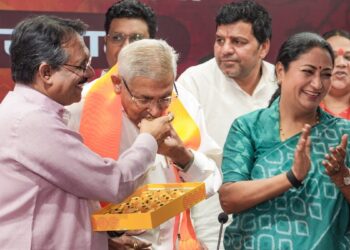 AAP से टूटकर बनी पार्टी के पार्षद BJP में शामिल, MCD में बड़ा फेरबदल
