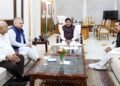 दतिया के दंगल में बड़ा यू-टर्न! देर रात CM हाउस पहुंचे नरोत्तम मिश्रा, मुख्यमंत्री मोहन यादव से मुलाकात, बाहर निकलकर दिया ये बयान