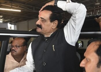 CM मोहन से मुलाकात, प्रदेश अध्यक्ष से बात और अब दिल्ली रवाना… दतिया में बवाल के बाद कैसे बदल गए नरोत्तम मिश्रा के सुर