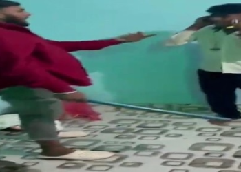 ओडिशा में दलित युवक को 3 दिन कमरे में बंधक बनाकर बेरहमी से पीटा! वायरल VIDEO से मचा हड़कंप