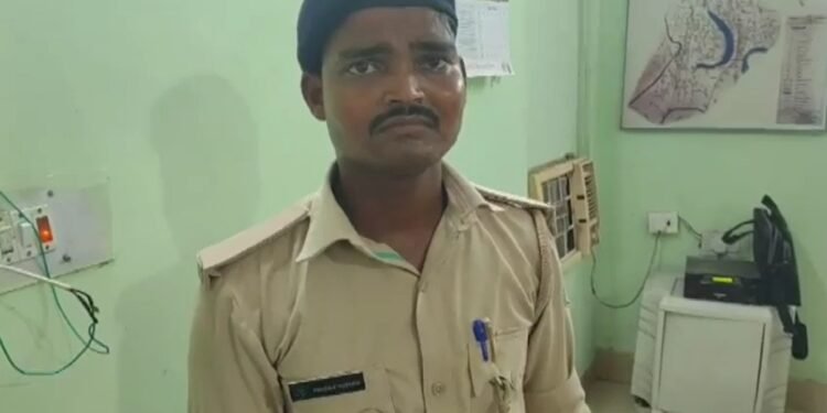 बिहार: 4 लाख देकर बना ‘सिपाही’, 10 दिन तक रेलवे स्टेशन पर करता रहा ड्यूटी, ऐसे खुली फर्जीवाड़े की पोल