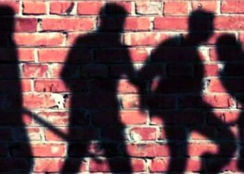 ‘हमारी छोटी बहन के साथ गलत किया…’ फिर जीजा को पेड़ से बांधा, कपड़े उतरवाकर बेल्ट-डंडों से पीटा