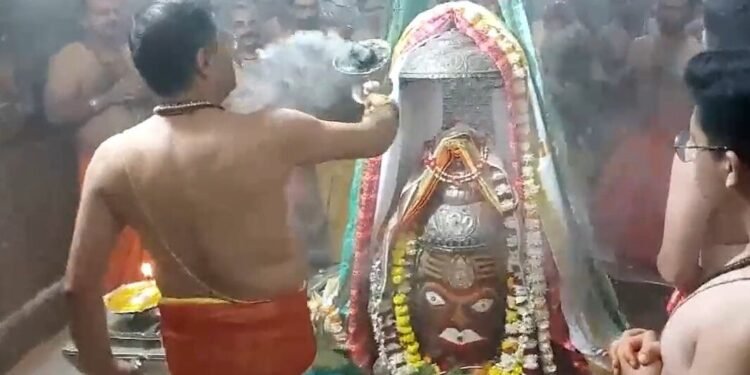 चढ़ावा चोरी रोकने के लिए उज्जैन के महाकाल मंदिर में क्या हैं इंतजाम?
