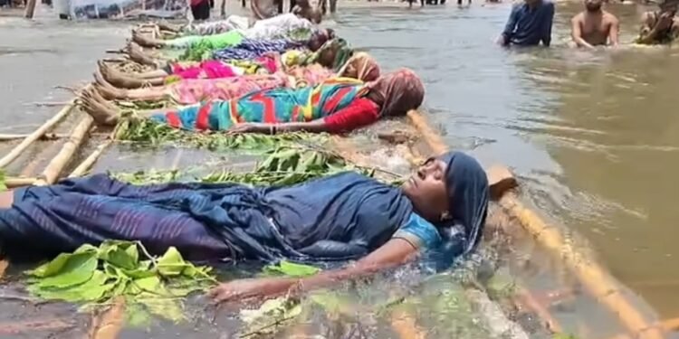 केन-बेतवा प्रोजेक्ट पर रार! 15 दिन से भूख हड़ताल पर बैठे विस्थापित; जल, चिता और फांसी सत्याग्रह से हड़कंप