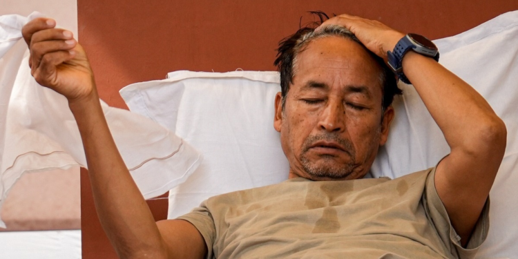 भूख हड़ताल के 23वें दिन कैसी है सोनम वांगचुक की सेहत? अस्पताल ने जारी किया बुलेटिन