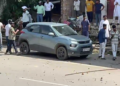 पटना में कांग्रेस दफ्तर घेरने पहुंचे बीजेपी कार्यकर्ता, जमकर चलीं लाठियां, फेंके गए पत्थर