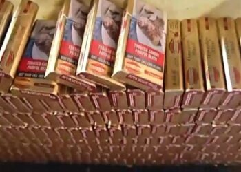 बिहार: गोल्ड फ्लैक के नाम पर बन रही थी नकली सिगरेट, मुजफ्फरपुर में 5 करोड़ की मशीनें जब्त