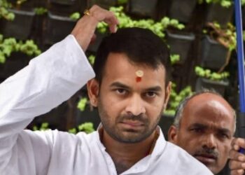 पटना में तेज प्रताप यादव गिरफ्तार! NEET प्रदर्शन में सड़क पर उतरने के बाद बिहार पुलिस का एक्शन