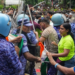 टॉलस्टॉय मार्ग पर पुलिस और प्रदर्शनकारियों के बीच झड़प, आंसू गैस के गोले छोड़े गए