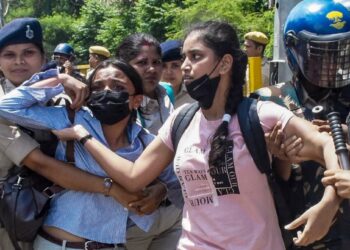 बिहार में प्रदर्शनकारियों पर कोई एक्शन नहीं,  FIR होंगी वापस, जल्द रिहाई… सरकार का फैसला
