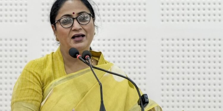 कांवड़ियों के लिए दिल्ली सरकार का ऐलान, शिविरों को मिलेंगे 15 लाख