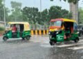 दिल्ली-NCR में ‘रेनी ट्यूजडे’, दोपहर में हुई झमाझम बारिश, कई इलाकों में भरा पानी