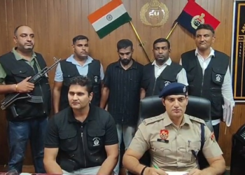 फ्लाइट उड़ाते-उड़ाते नशे के कारोबार में उतरा पायलट, क्राइम ब्रांच ने 814 ग्राम MDMA के साथ दबोचा