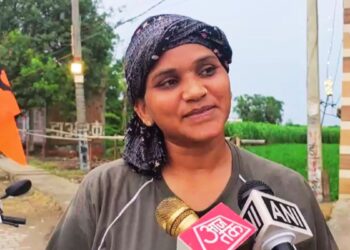 230 किलोमीटर का सफर, एक कांवड़ और दो कंधे… ऐसी बहू, जिसकी कहानी सुनकर लोग रास्ते में रुक गए