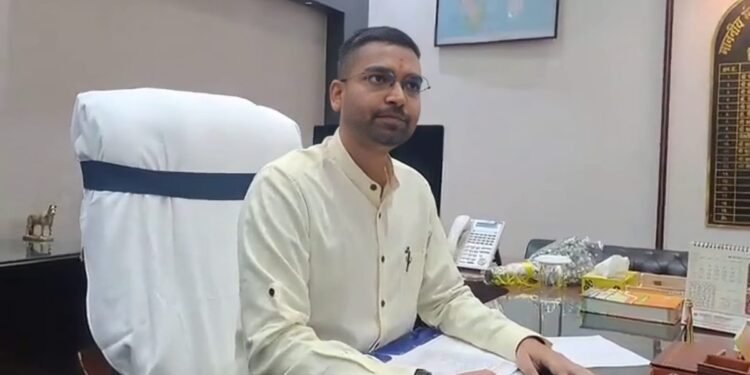 बिहार के मंत्री दीपक प्रकाश अब बने MLC, आठ महीने से नहीं थे किसी भी सदन के सदस्य
