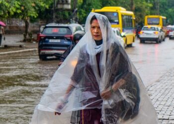 मूसलाधार बारिश ने गुरुग्राम को झकझोरा, कर्मचारियों को ‘वर्क फ्रॉम होम’ की सलाह