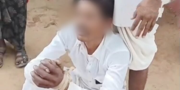जूतों की माला पहनाकर बनाया वीडियो… इंस्टा पर वायरल हुआ अपमानजनक गाना तो शख्स ने खाया जहर