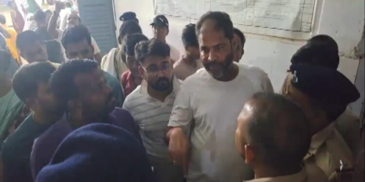 पूर्णिया में महिला टीचर की हत्या, बैंककर्मी पति ने बच्चों के सामने मारी गोली