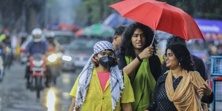 14 अगस्त का मौसम: मध्य प्रदेश के 12 जिलों में भारी बारिश का अलर्ट, जानिए आपके जिले में कैसा रहेगा मौसम