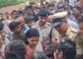 बाघ के हमले से शख्स की मौत के बाद बवाल, ग्रामीणों ने वन विभाग की गाड़ी पर लाठी-डंडों से किया हमला