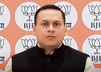 राष्ट्रगान विवाद में संदीप दीक्षित ने अमित मालवीय को भेजा कानूनी नोटिस, 48 घंटे में माफी की मांग