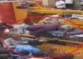VIDEO: बच्चे ने मांगी मिठाई तो बाल पकड़कर उठाया, MP में नगर परिषद के कर्मचारी की शर्मनाक हरकत