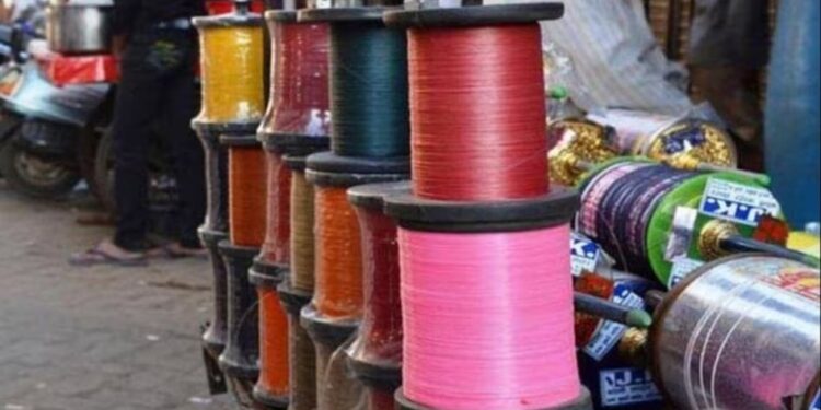 11 CM कटा गला, फरीदाबाद में चाइनीज मांझे की चपेट में आया बाइक सवार युवक