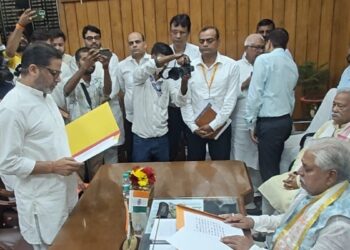 PK बन गए ऑफिशियली ‘विधायक जी’, बिहार विधानसभा स्पीकर ने दिलाई शपथ