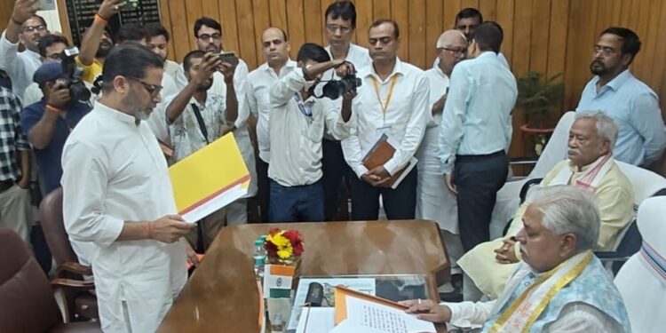 PK बन गए ऑफिशियली ‘विधायक जी’, बिहार विधानसभा स्पीकर ने दिलाई शपथ
