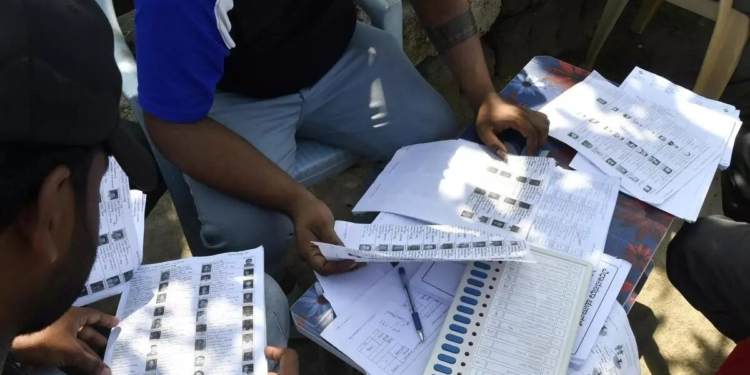 ड्राफ्ट वोटर लिस्ट में नहीं है नाम? जुड़वाने के लिए मिलेगा एक और मौका, जानिए प्रक्रिया