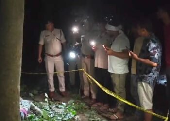 पहले हाथ-पैर बांधे, फिर लाठी-डंडों से पीटा… बड़े की हत्या कर फरार हुआ छोटा भाई, जांच में जुटी पुलिस