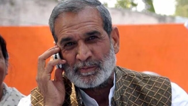 चाय की दुकान से संसद और फिर तिहाड़ तक का सफर… CM को हराने वाले सज्जन कुमार की कहानी