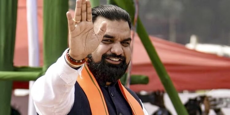 ‘4 लाख तक की मदद अब भी जारी’, स्टूडेंट क्रेडिट कार्ड पर तेजस्वी ने घेरा तो बिहार सरकार ने दी सफाई