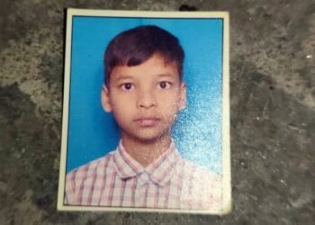 पतंग उतारने के दौरान खुले नाले में गिरा 15 साल का छात्र, दिनभर रेस्क्यू के बाद भी नहीं मिला मिथुन