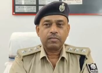 ‘कमरे पर आते थे फैजल खान, विरोध करने पर दी धमकी’, खान सर पर महिला ने लगाए गंभीर आरोप, पटना के थाने में शिकायत दर्ज